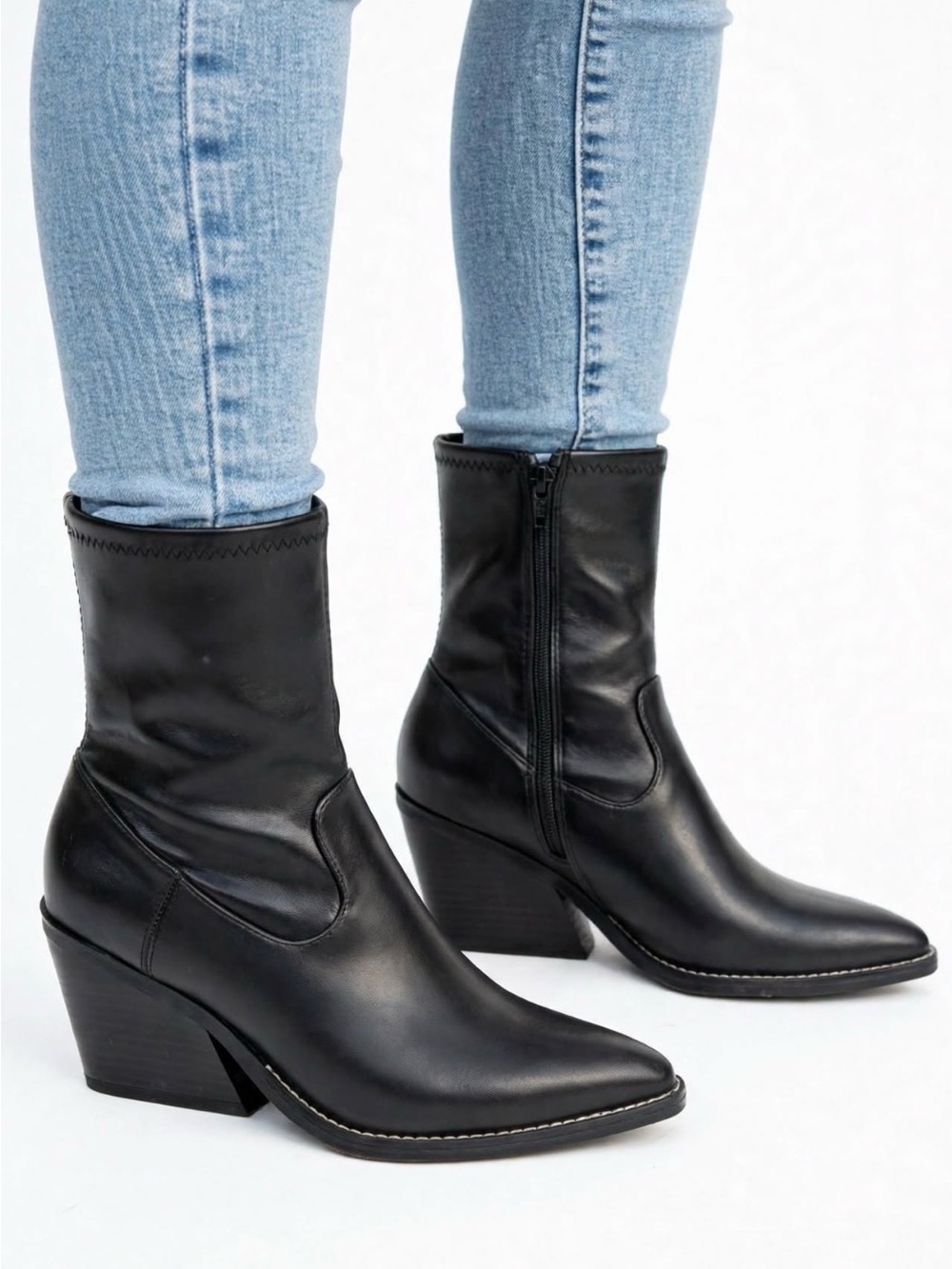 Universal Thread Black Pointed Western Ankle Boots with Stacked Heel